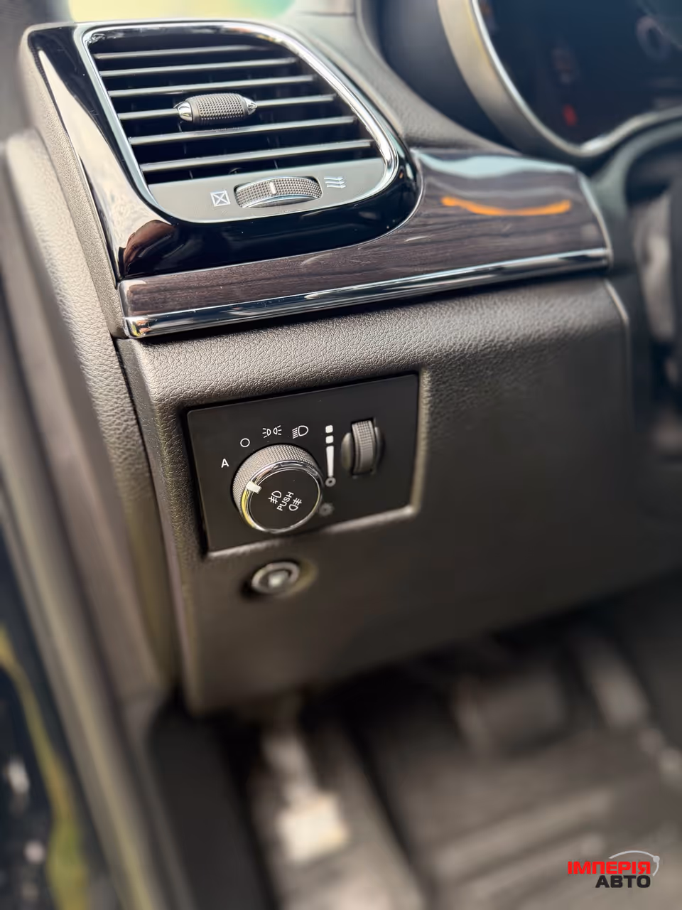 Jeep Grand Cherokee - фото 23
