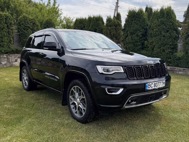 Jeep Grand Cherokee - фото 3