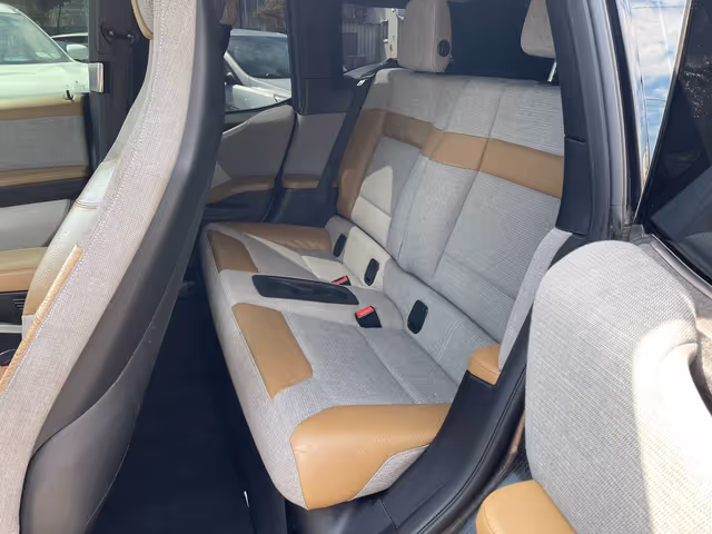 BMW i3 - фото 2