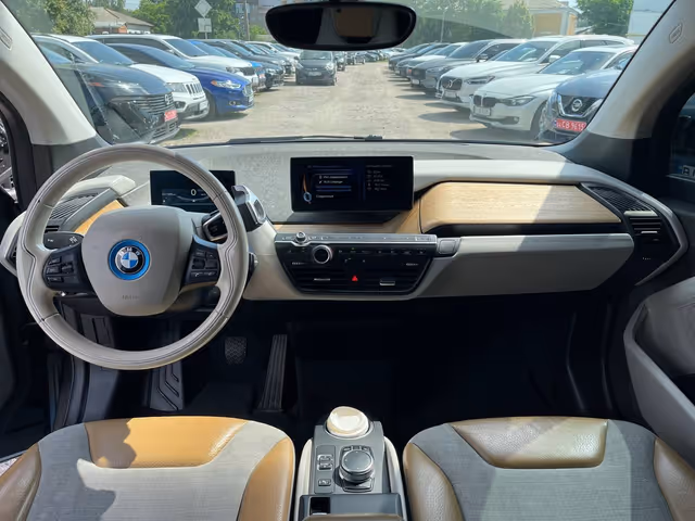 BMW i3 - фото 5