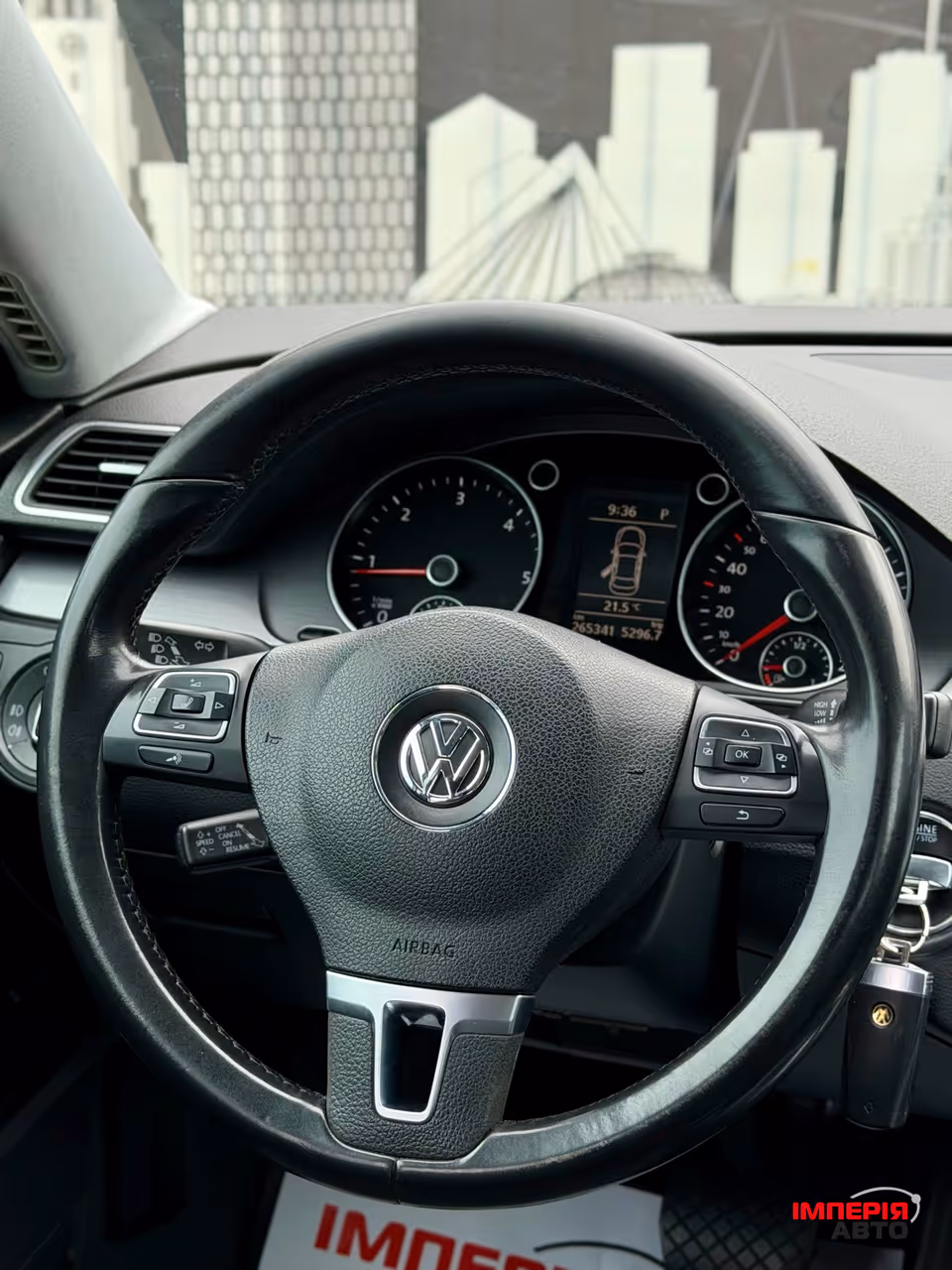 Volkswagen Passat - фото 13