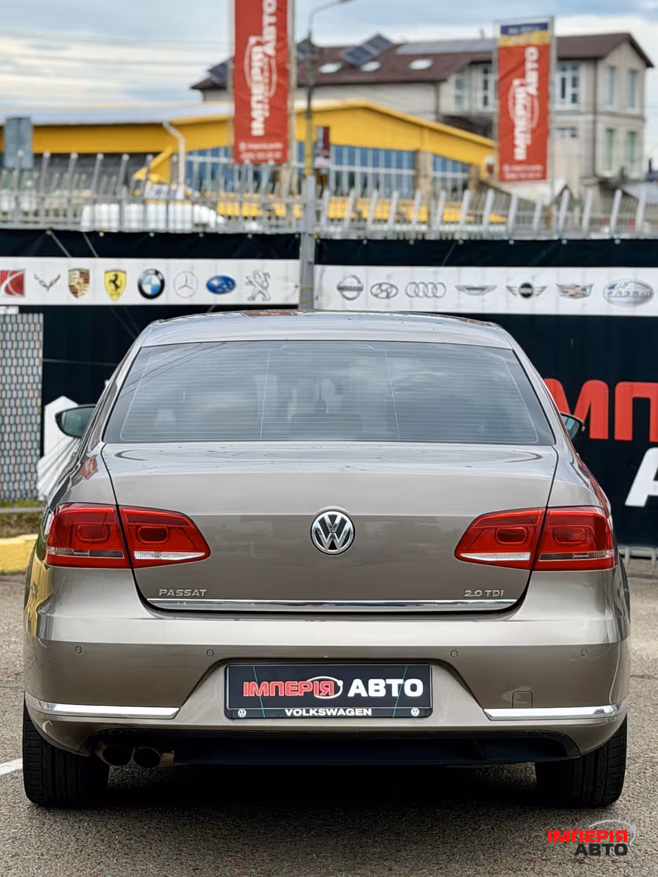 Volkswagen Passat - фото 6