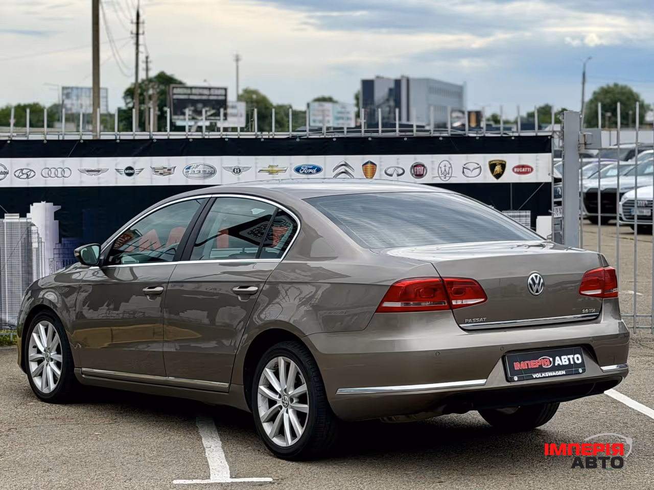 Volkswagen Passat - фото 5
