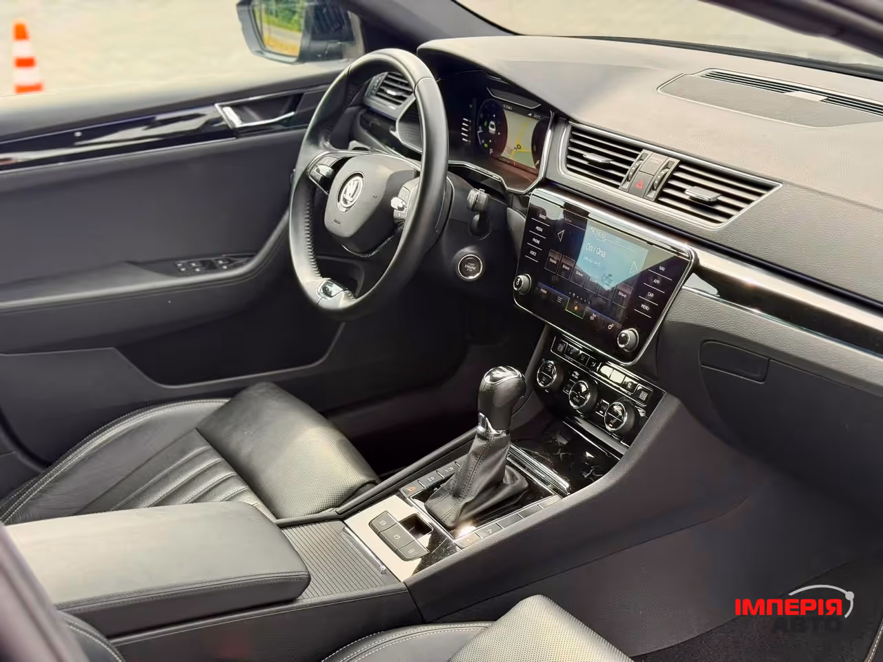 Skoda Superb - фото 24