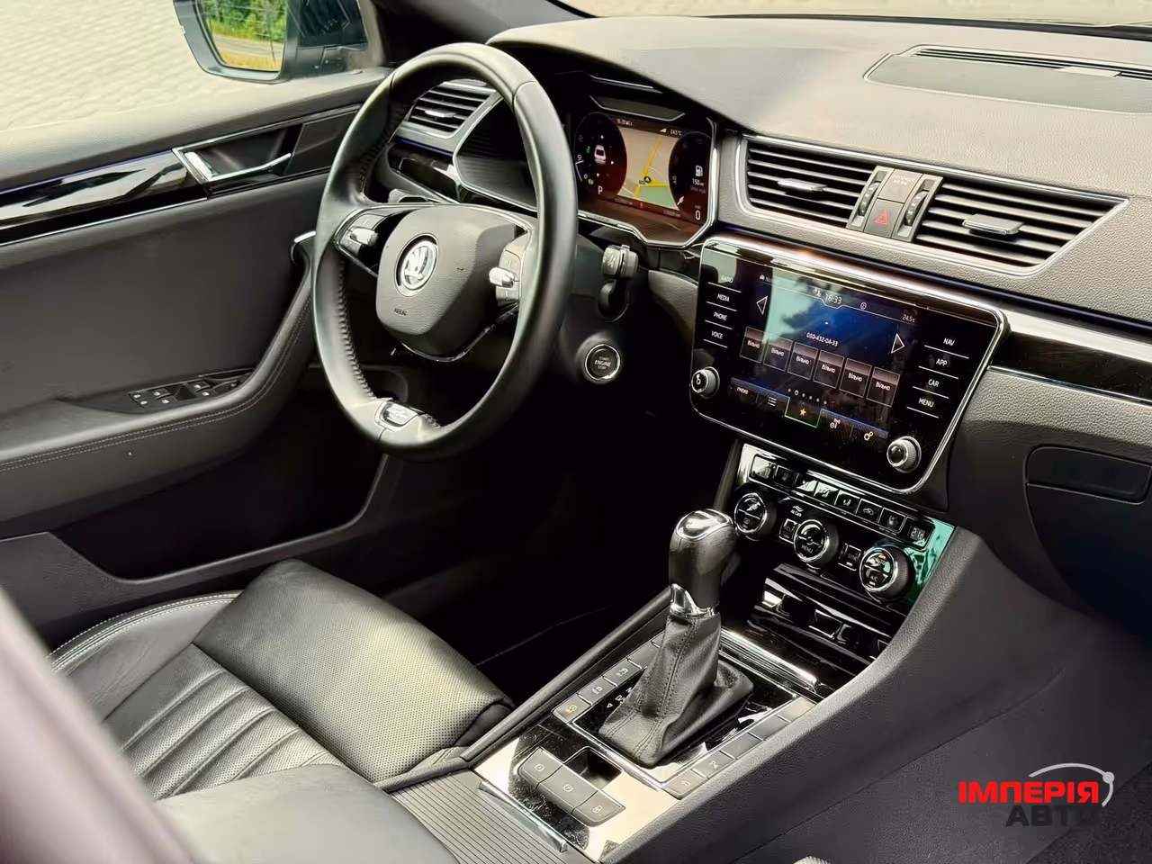 Skoda Superb - фото 26