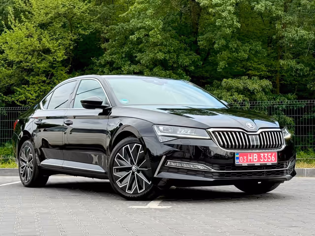 Skoda Superb - фото 1