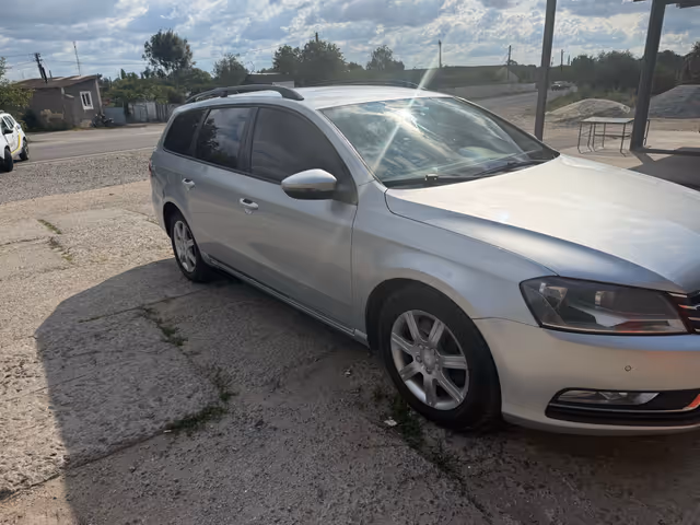 Volkswagen Passat - фото 3