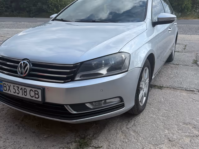 Volkswagen Passat - фото 1