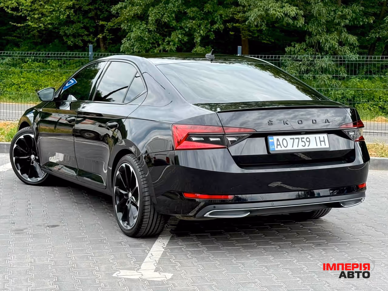Skoda Superb - фото 15