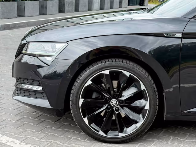 Skoda Superb - фото 5