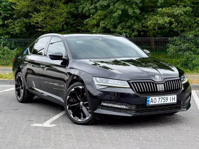 Skoda Superb - фото 1