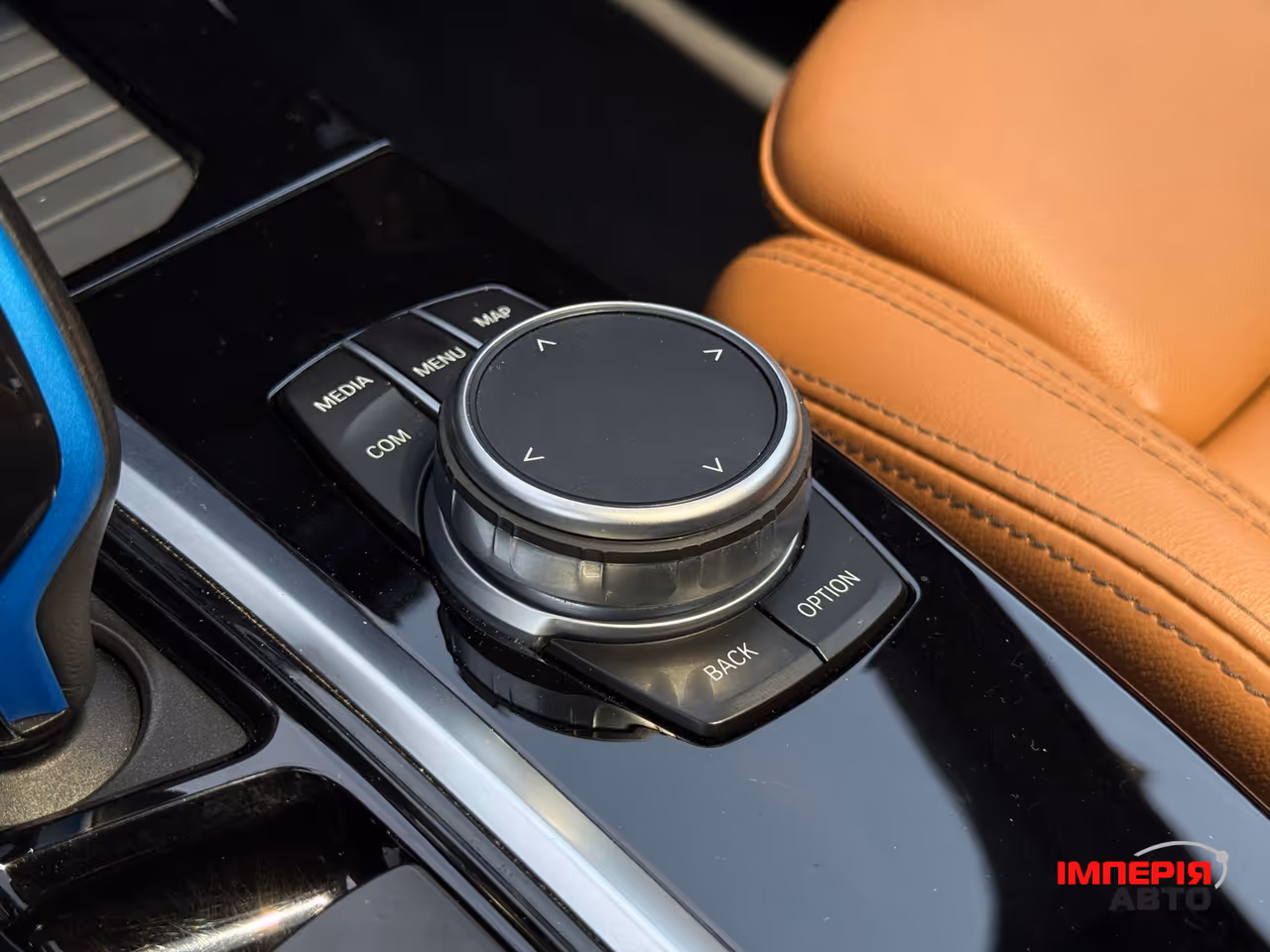 BMW iX3 - фото 52