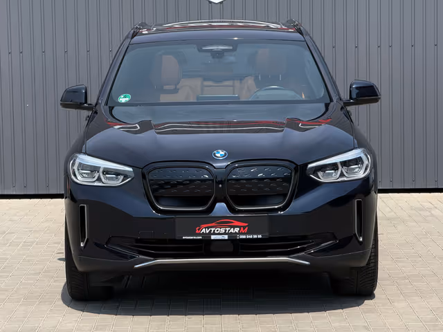BMW iX3 - фото 2