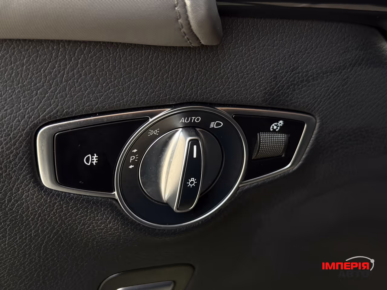 Mercedes-Benz EQC - фото 45