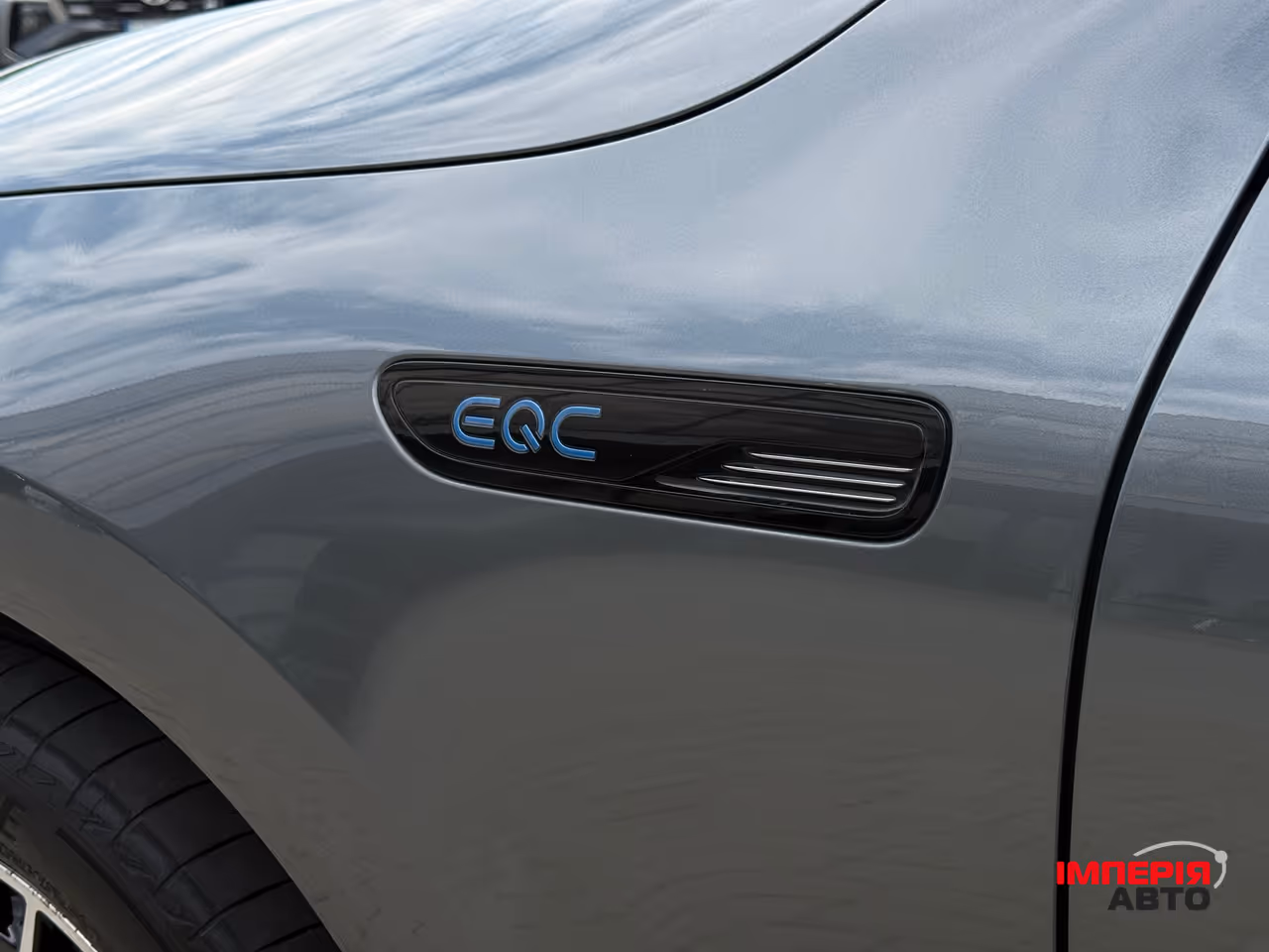 Mercedes-Benz EQC - фото 8