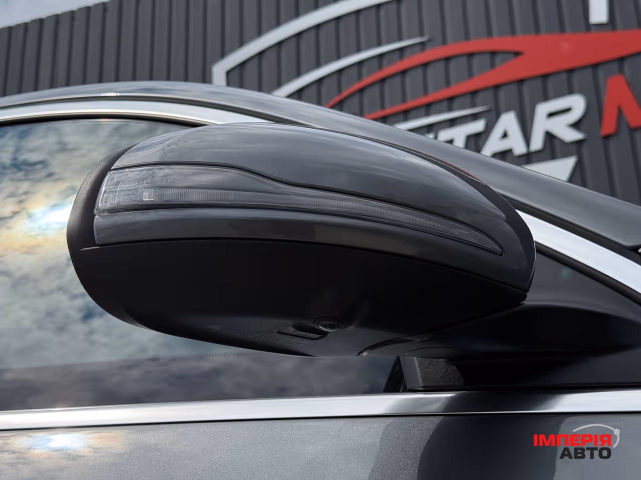Mercedes-Benz EQC - фото 16