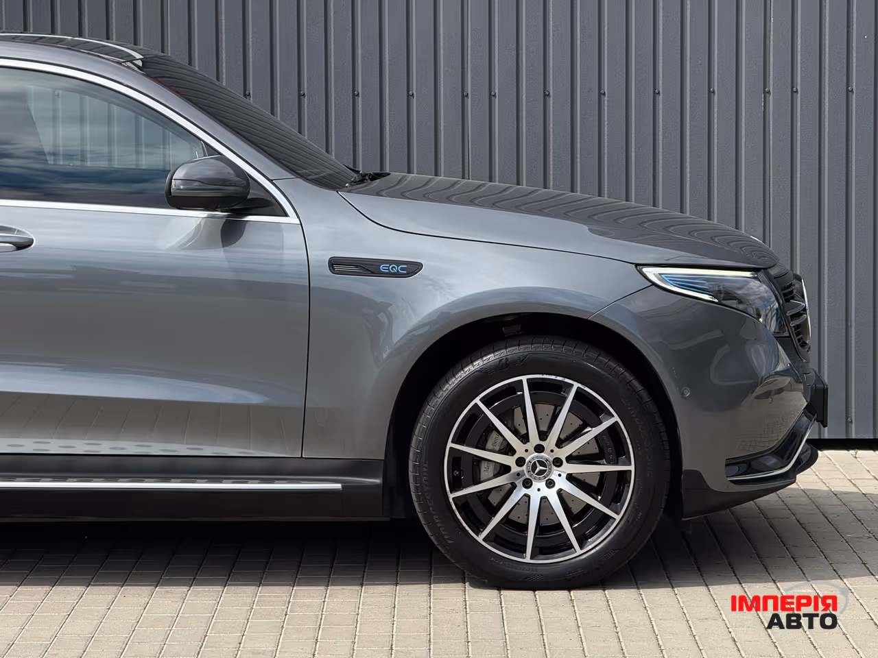 Mercedes-Benz EQC - фото 13