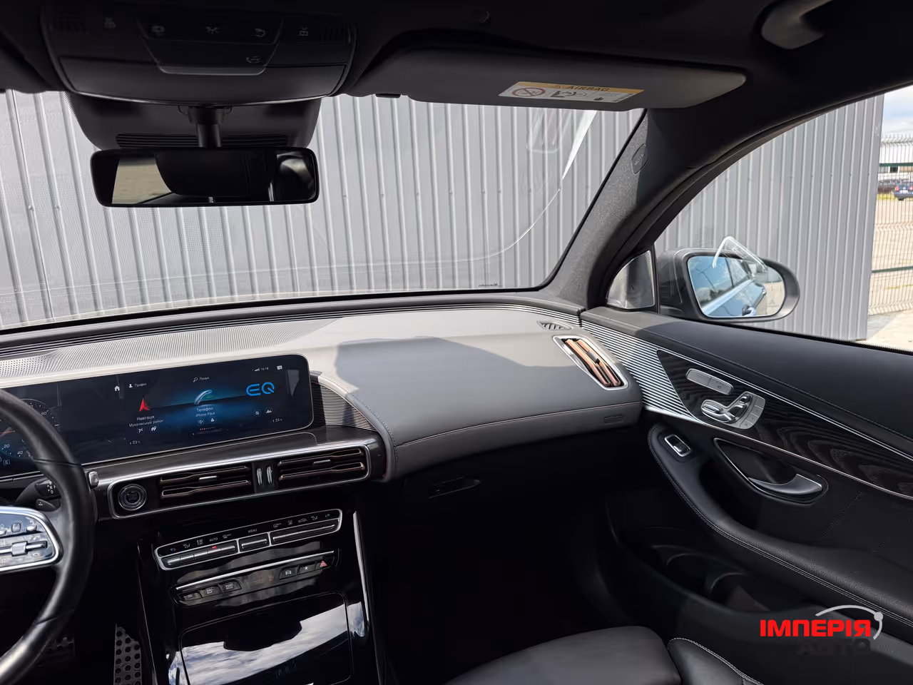 Mercedes-Benz EQC - фото 35