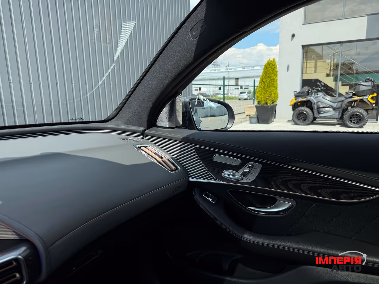 Mercedes-Benz EQC - фото 52