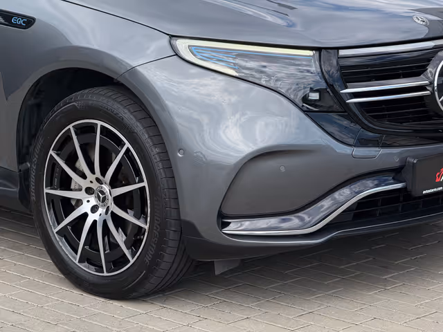 Mercedes-Benz EQC - фото 4