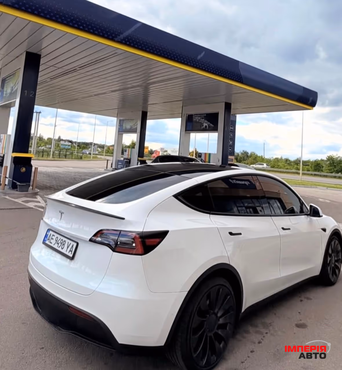 Tesla Model Y - фото 3