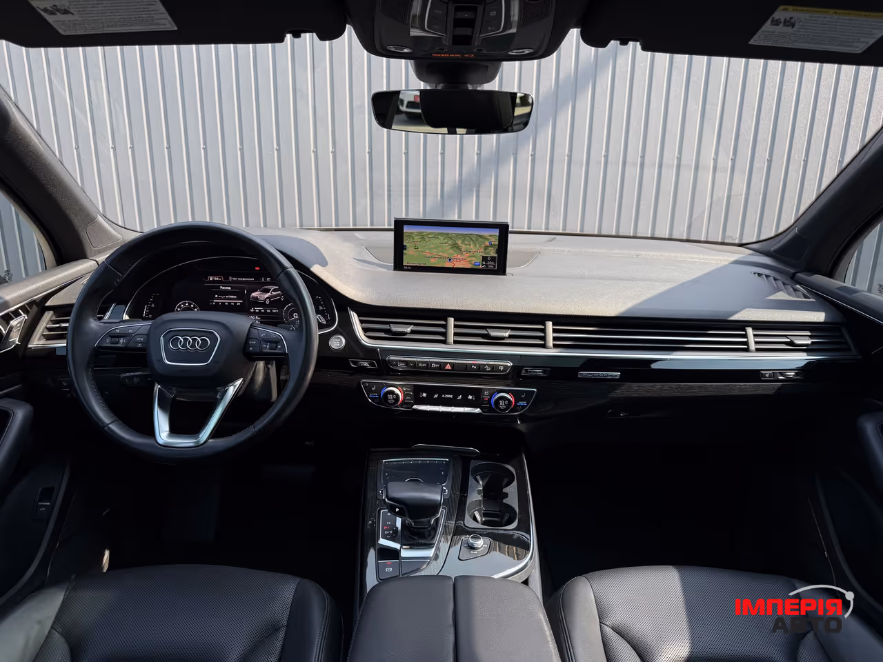 Audi Q7 - фото 32