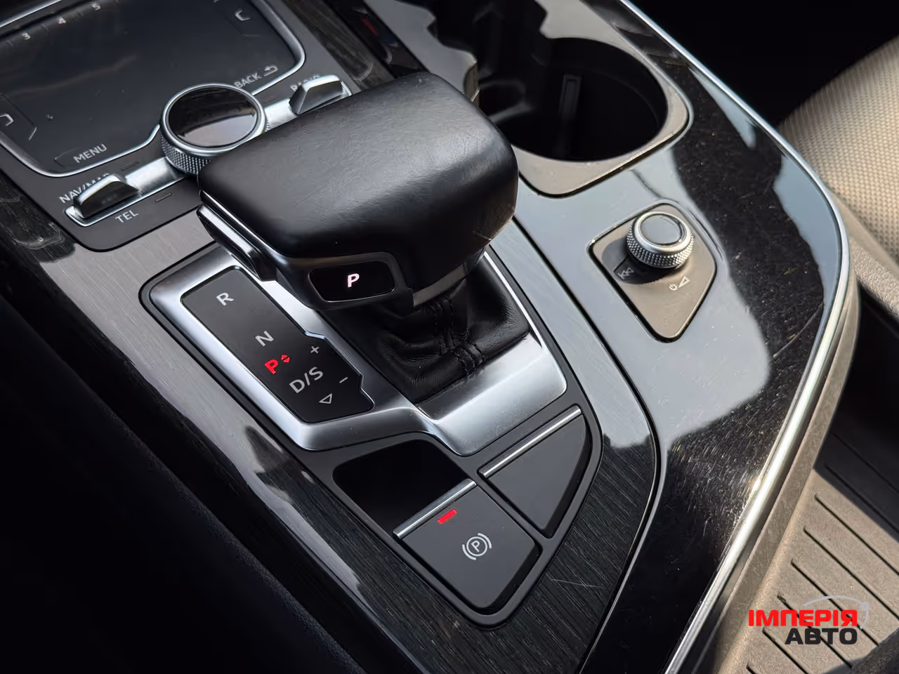 Audi Q7 - фото 53