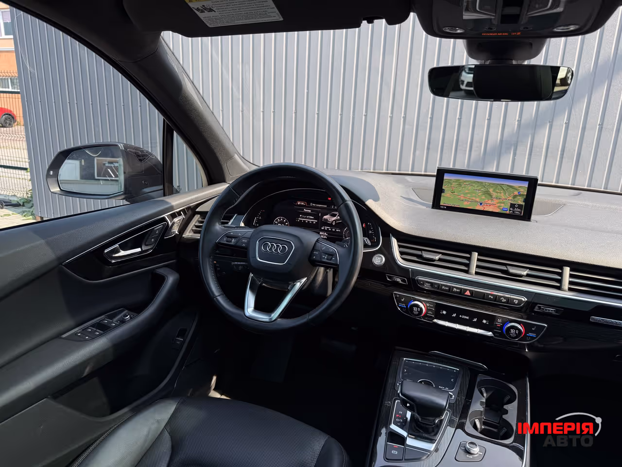 Audi Q7 - фото 33