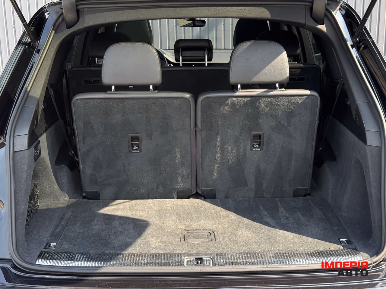 Audi Q7 - фото 23