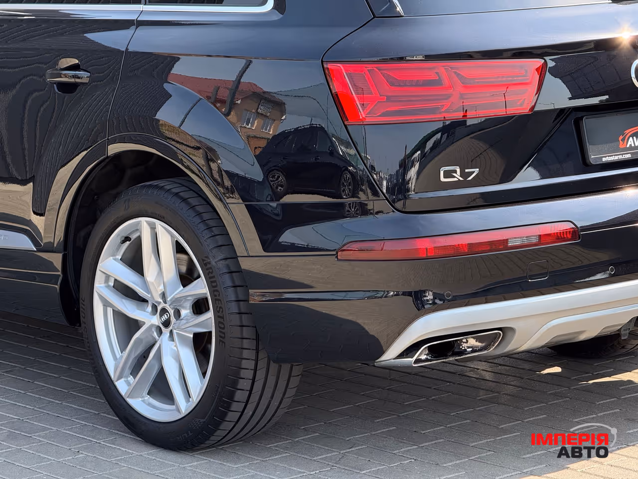 Audi Q7 - фото 21