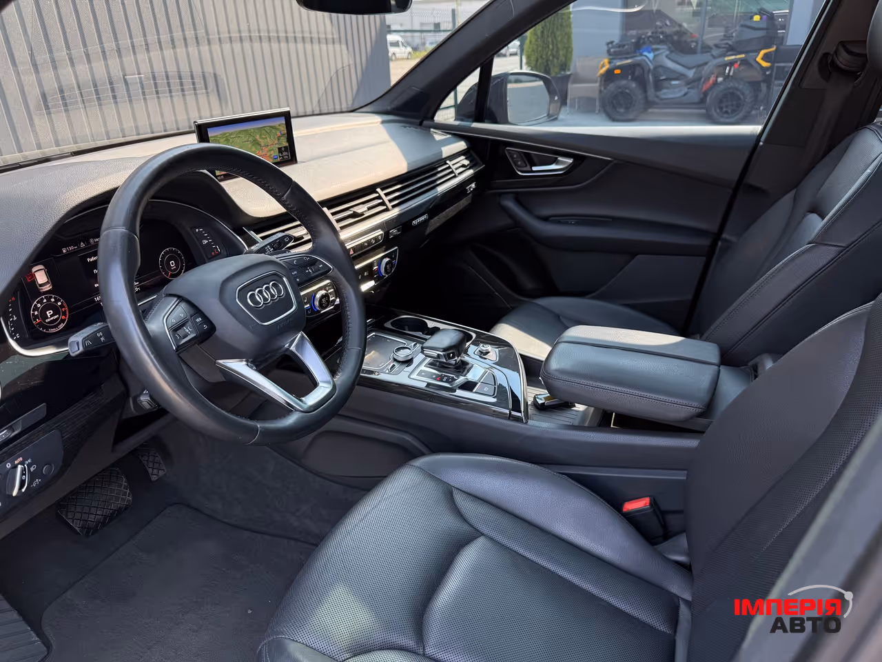 Audi Q7 - фото 42