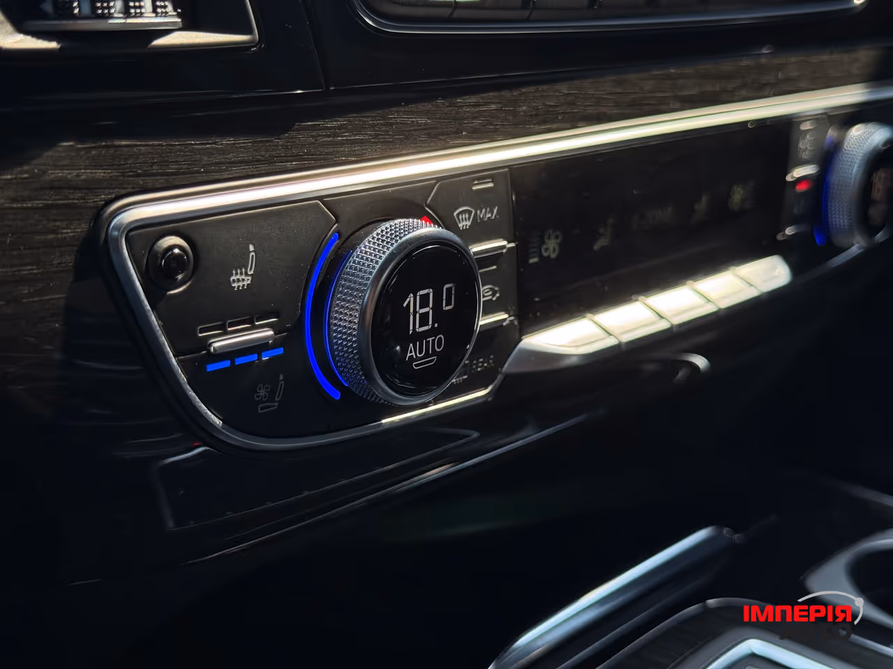 Audi Q7 - фото 54