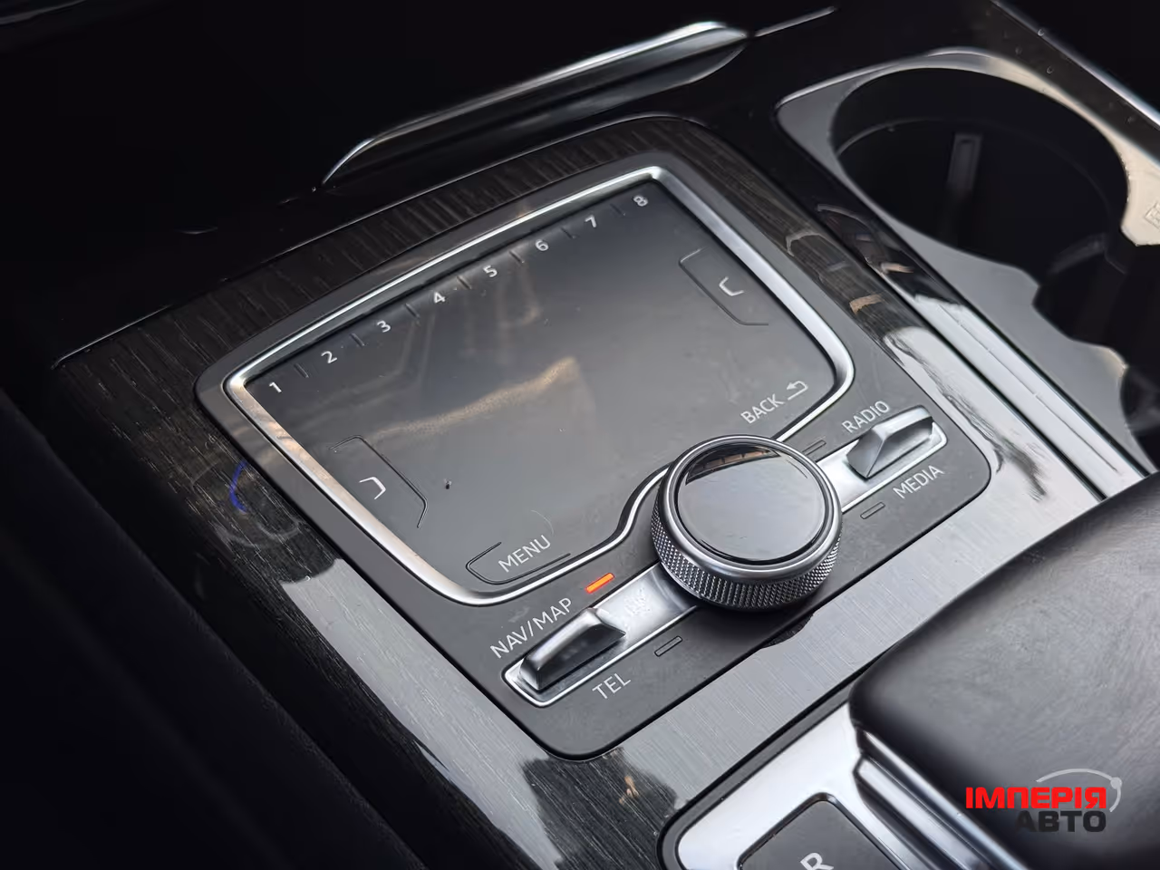 Audi Q7 - фото 52