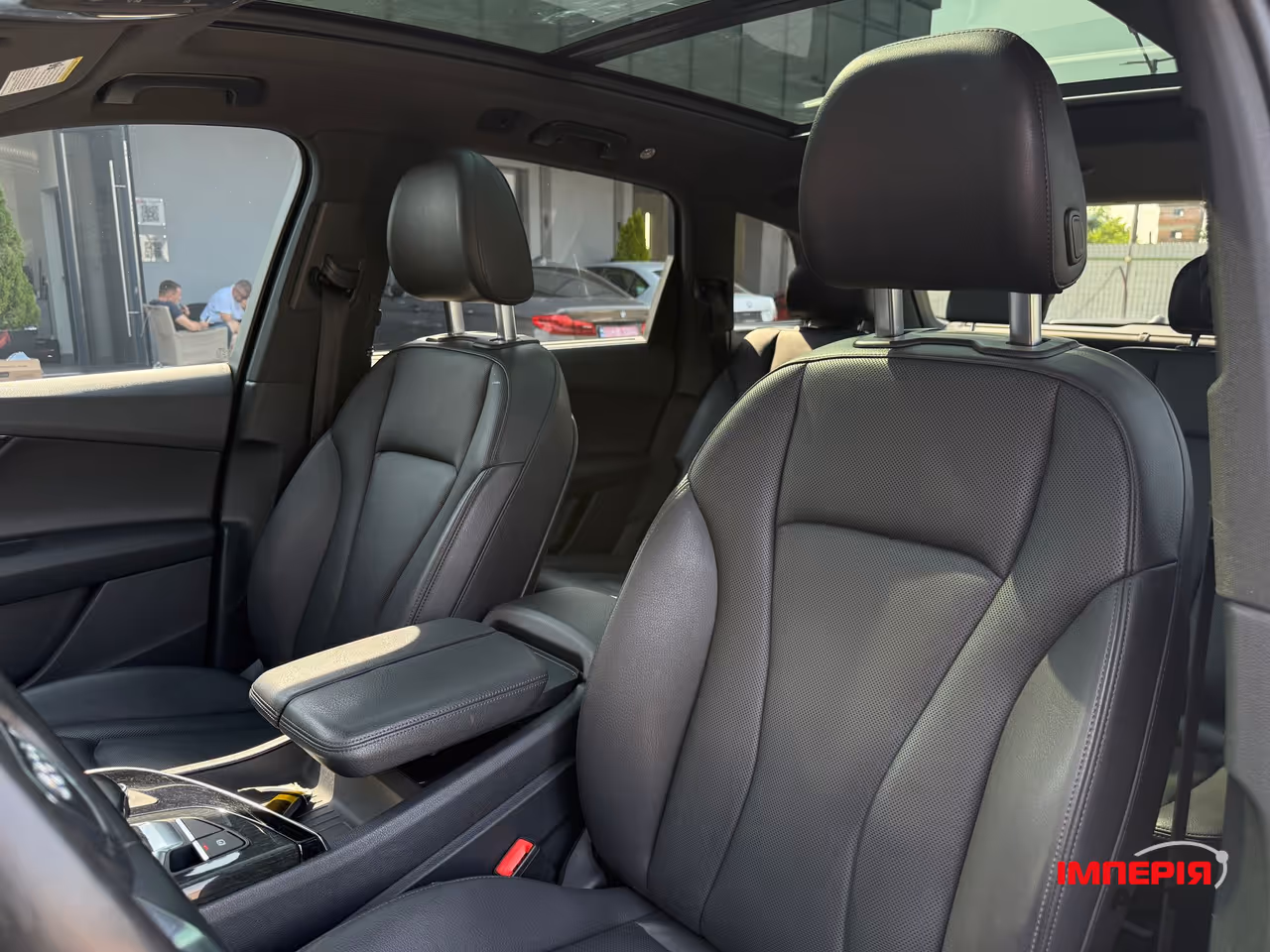 Audi Q7 - фото 43