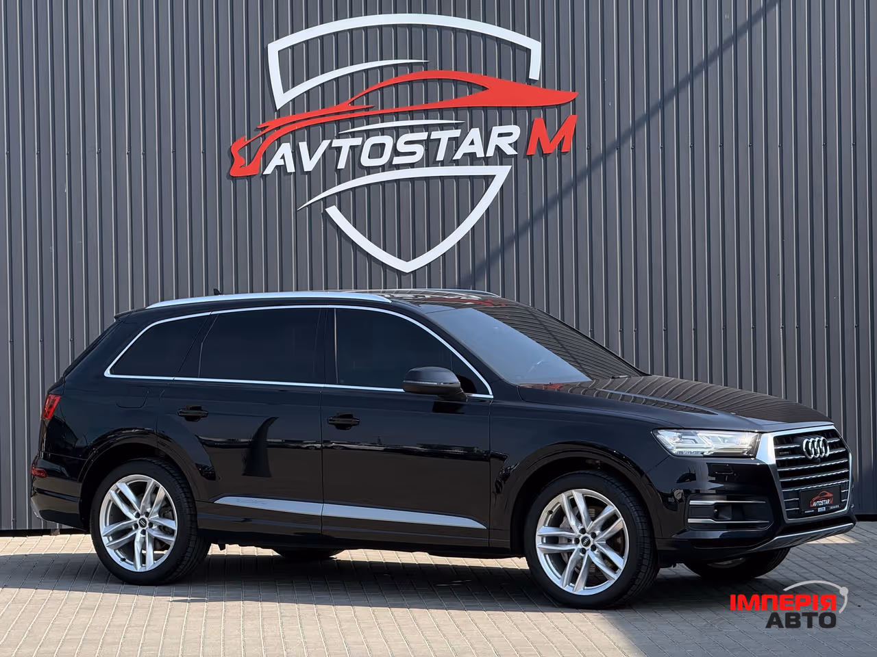 Audi Q7 - фото 10