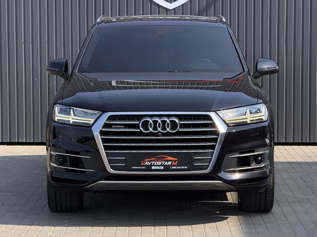 Audi Q7 - фото 2