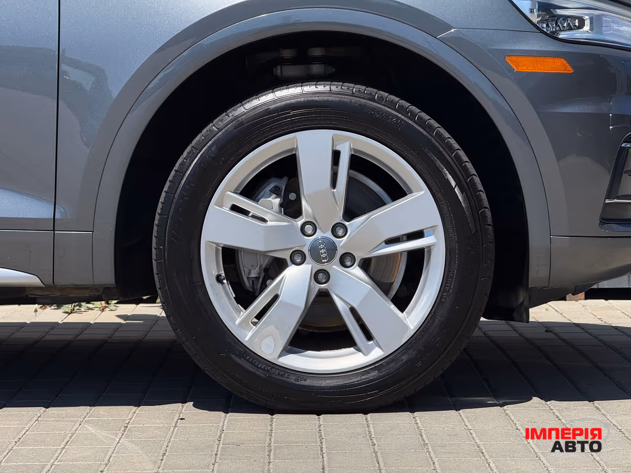 Audi Q5 - фото 14
