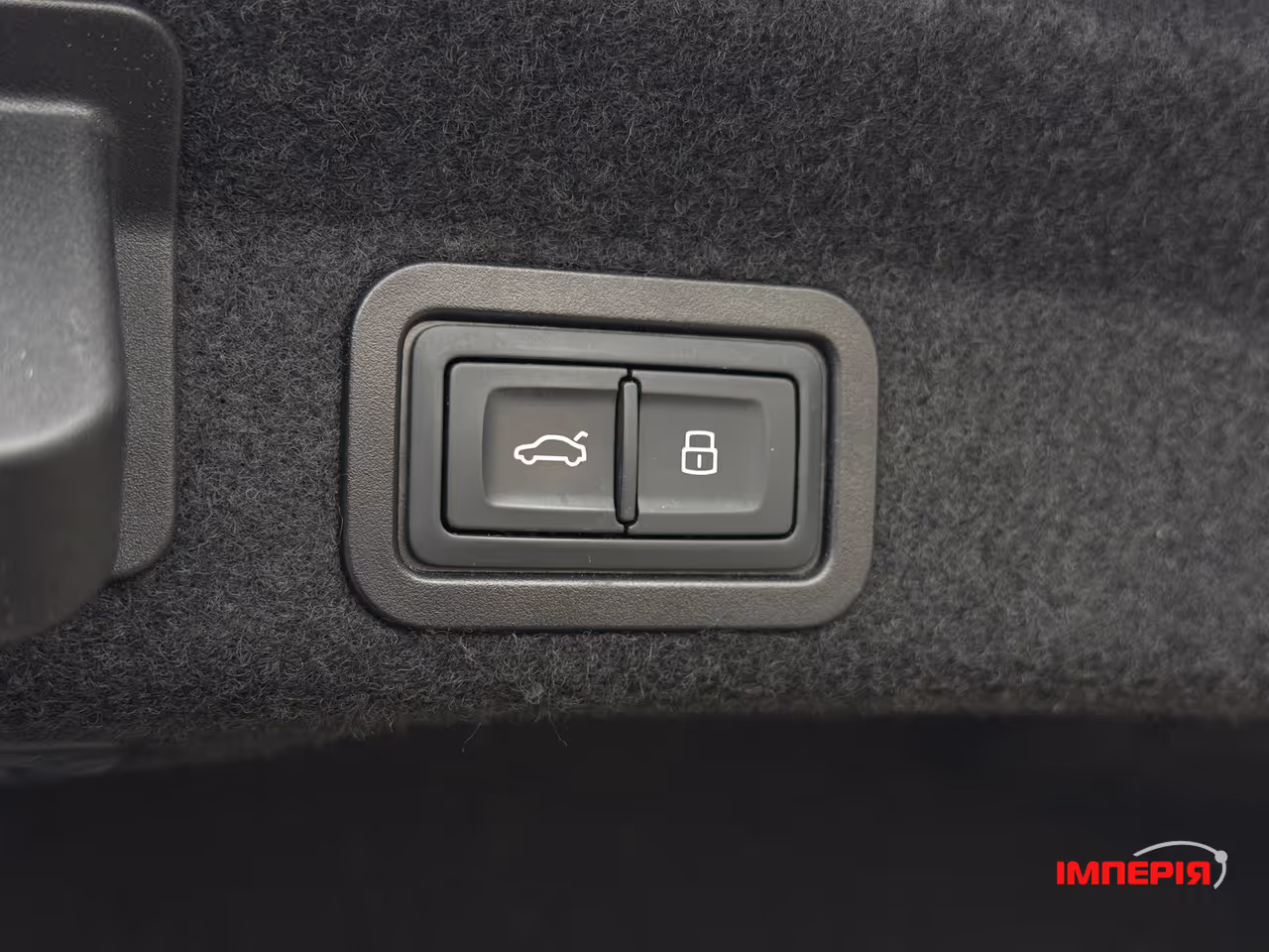 Audi A6 - фото 26