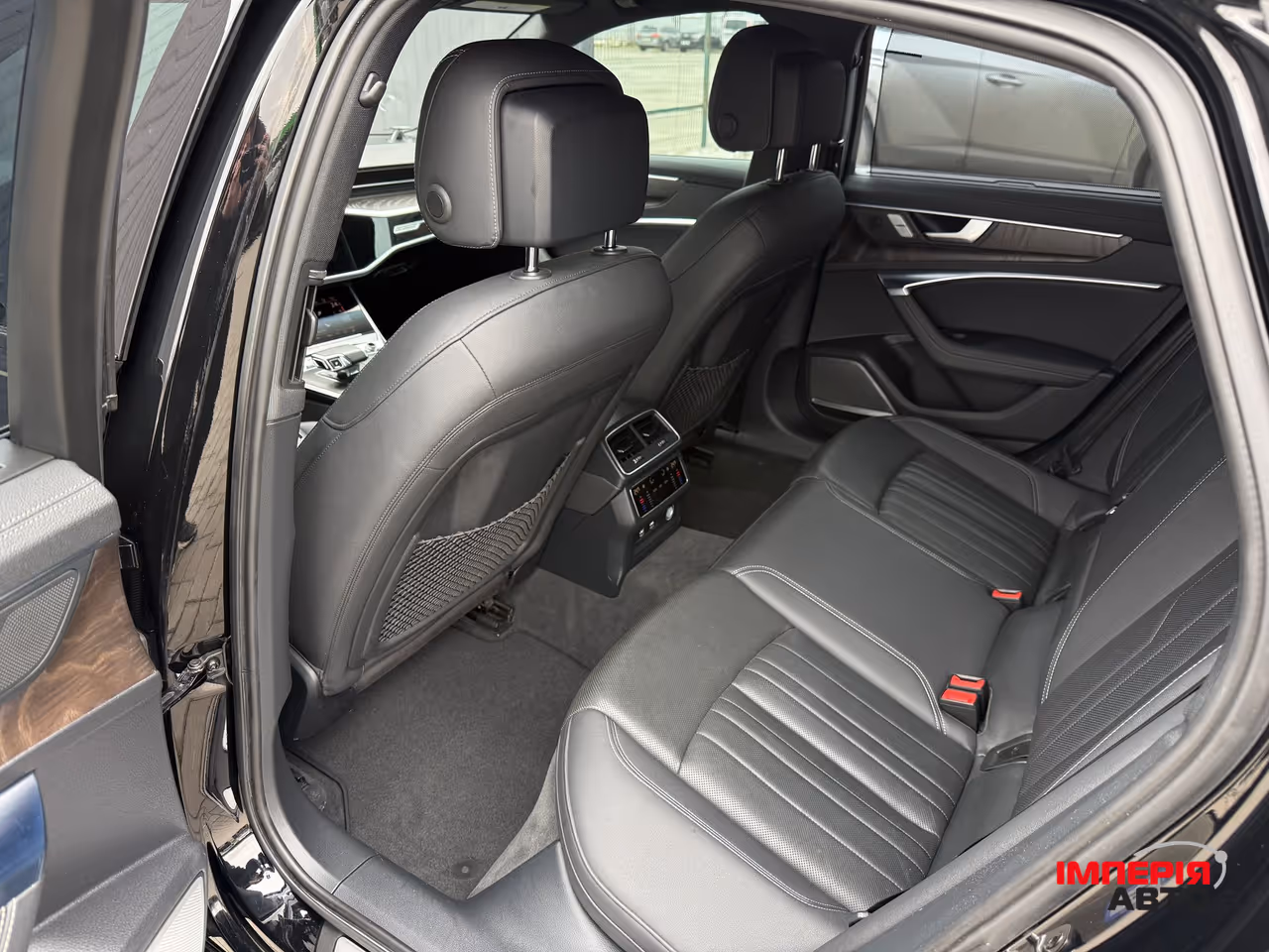 Audi A6 - фото 31
