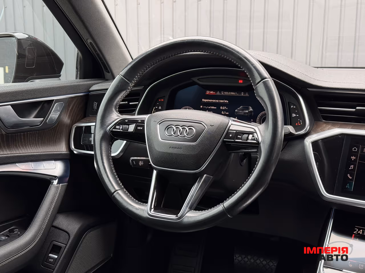 Audi A6 - фото 37