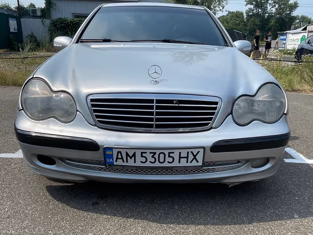 Mercedes-Benz C-Класс - фото 3