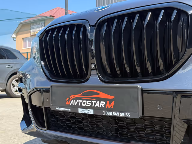 BMW X5 - фото 5