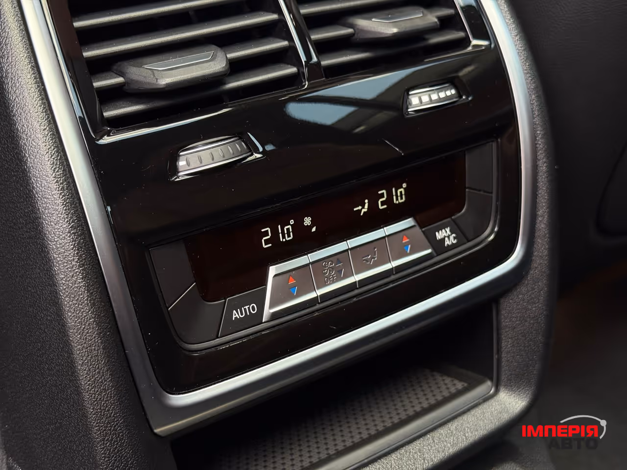 BMW X7 - фото 34