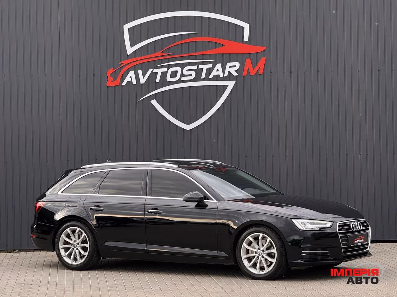 Audi A4 - фото 9