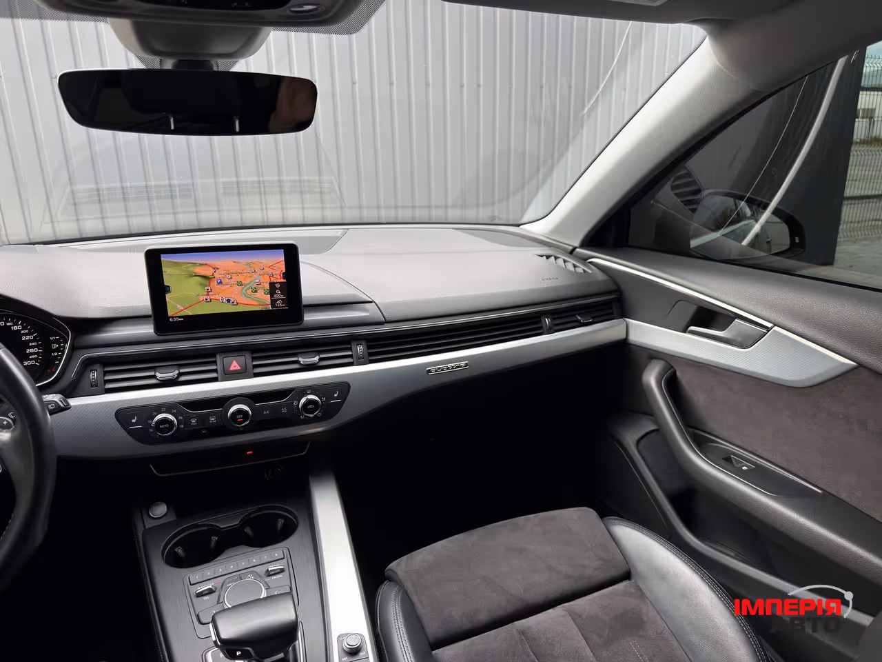 Audi A4 - фото 26