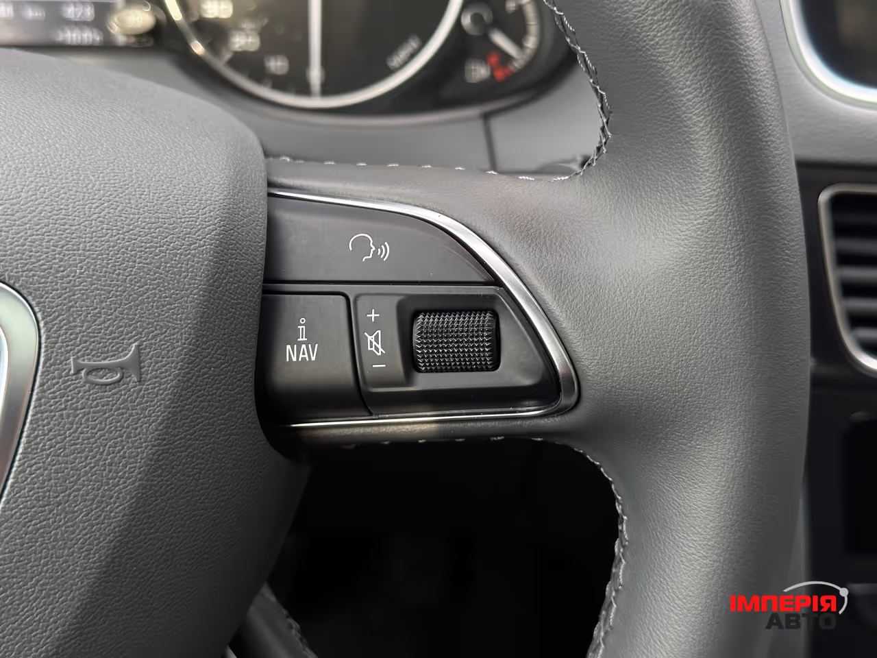 Audi Q5 - фото 43