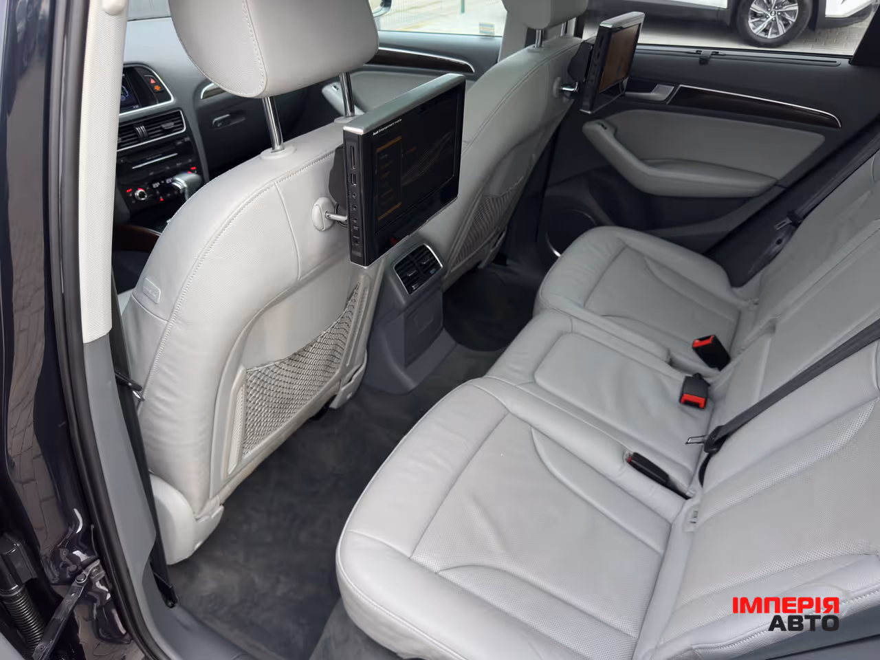 Audi Q5 - фото 24