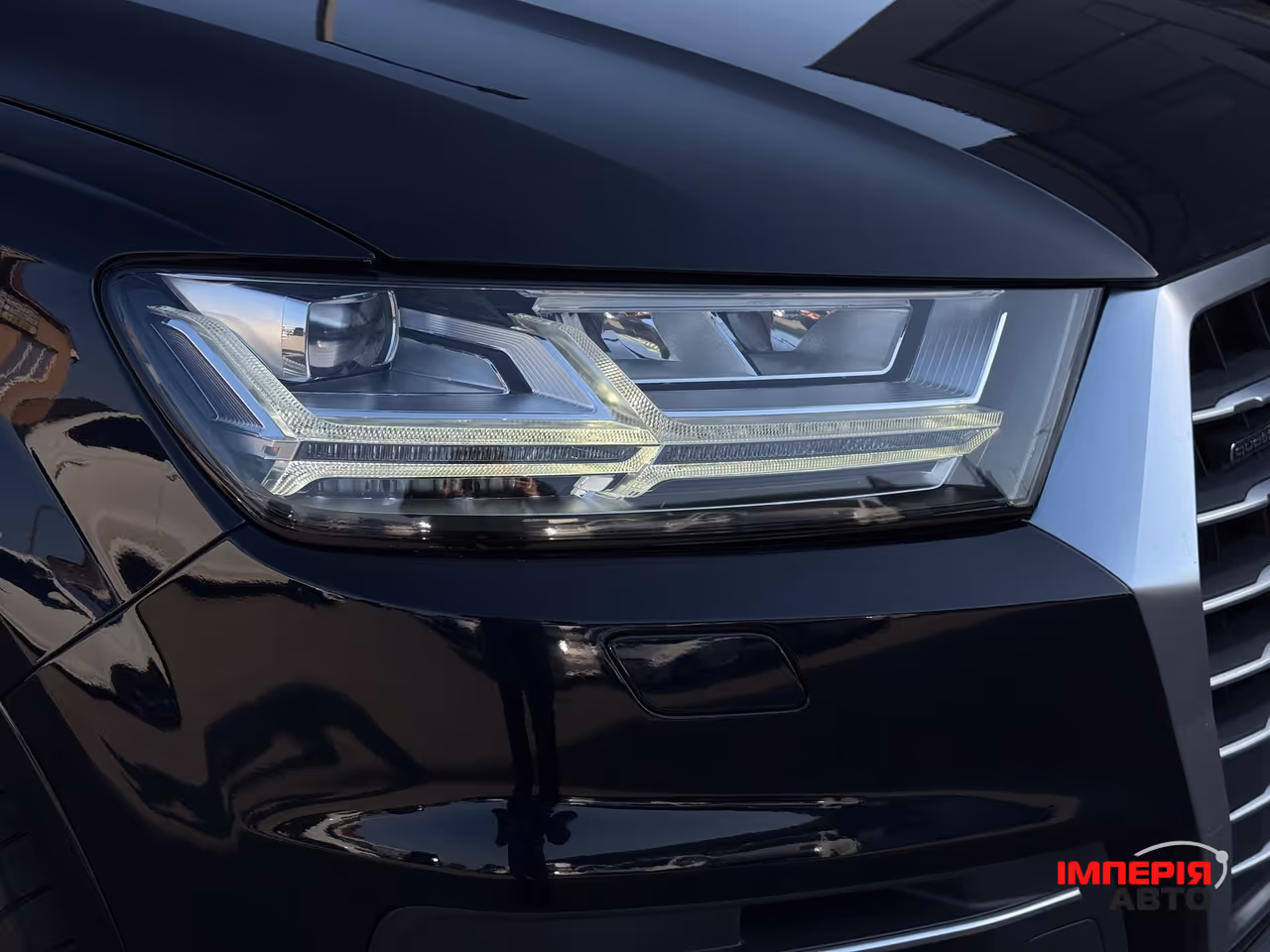 Audi Q7 - фото 6