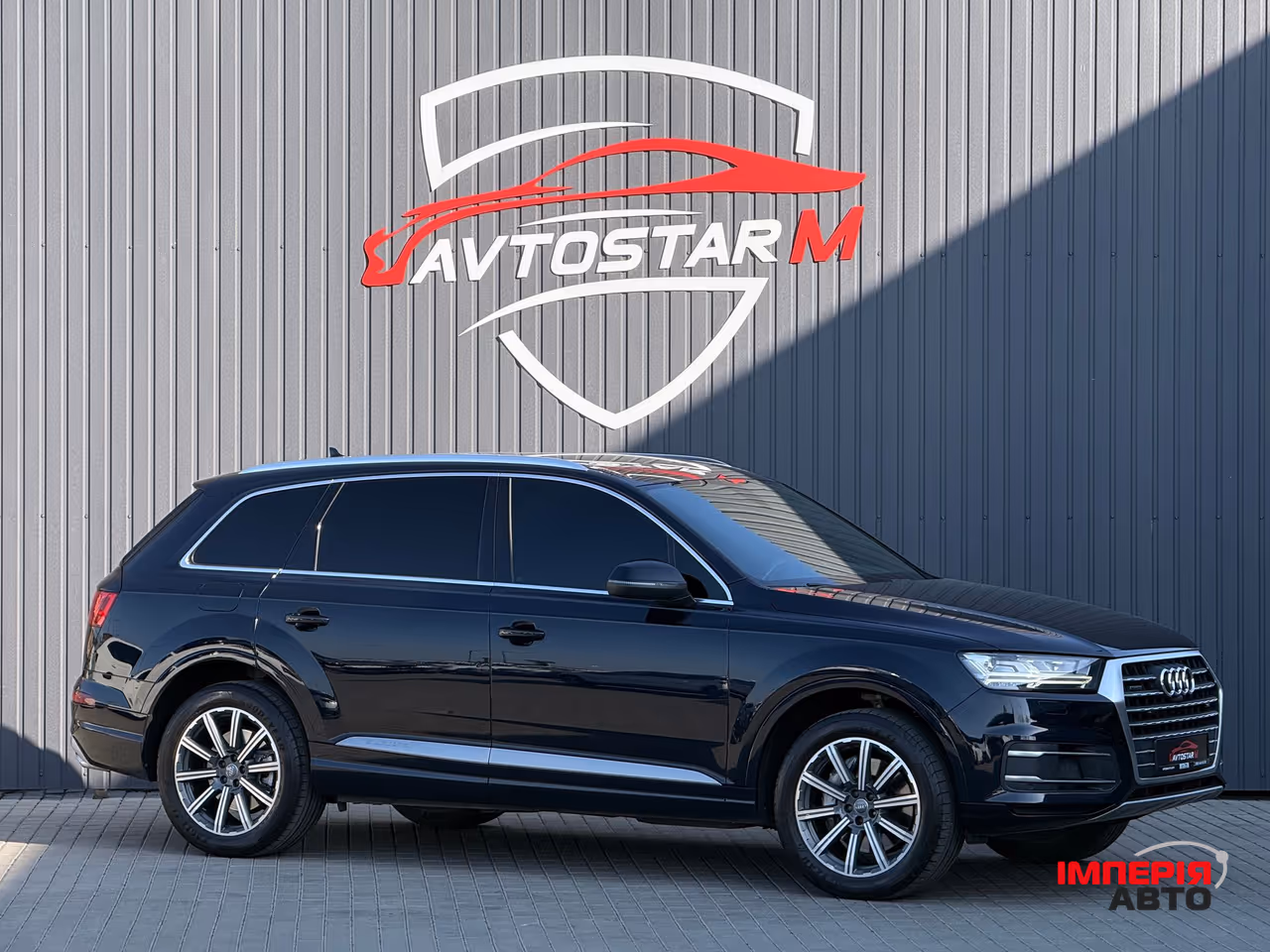 Audi Q7 - фото 11