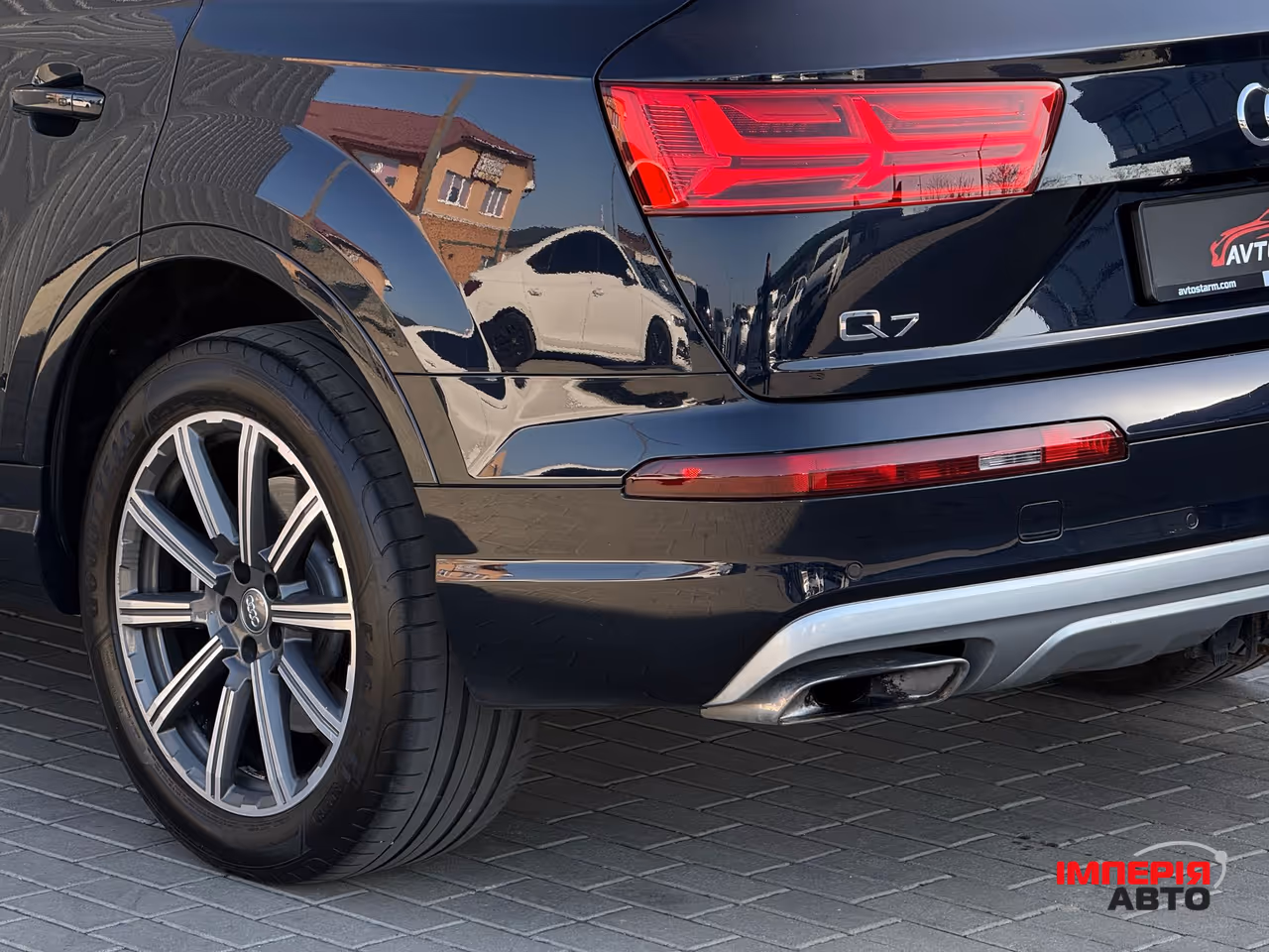 Audi Q7 - фото 22